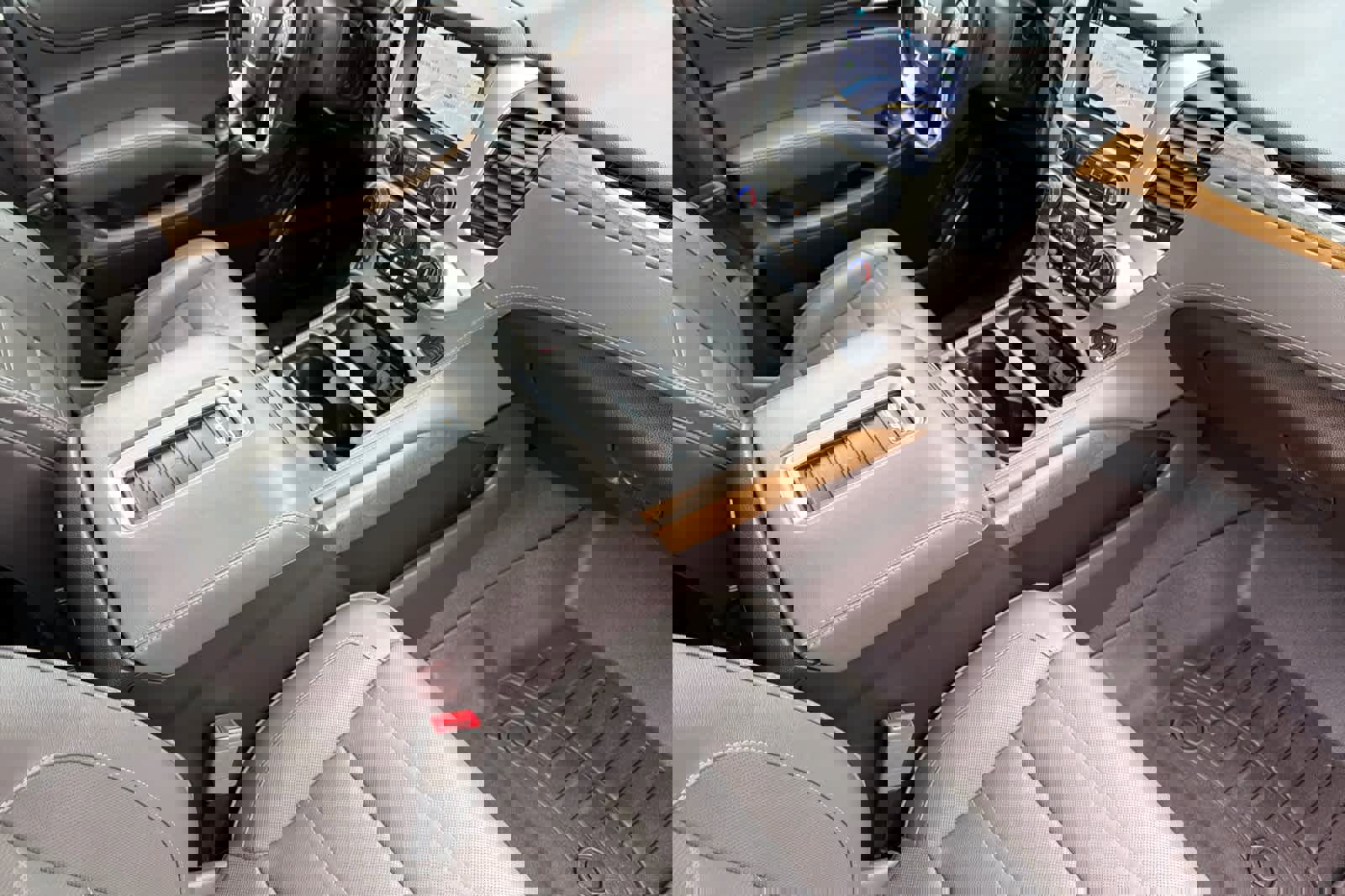 Used 2020 GMC Yukon Denali image 18