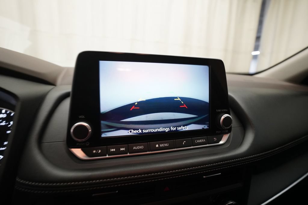 Used 2023 Nissan Rogue S AWD/4WD image 19