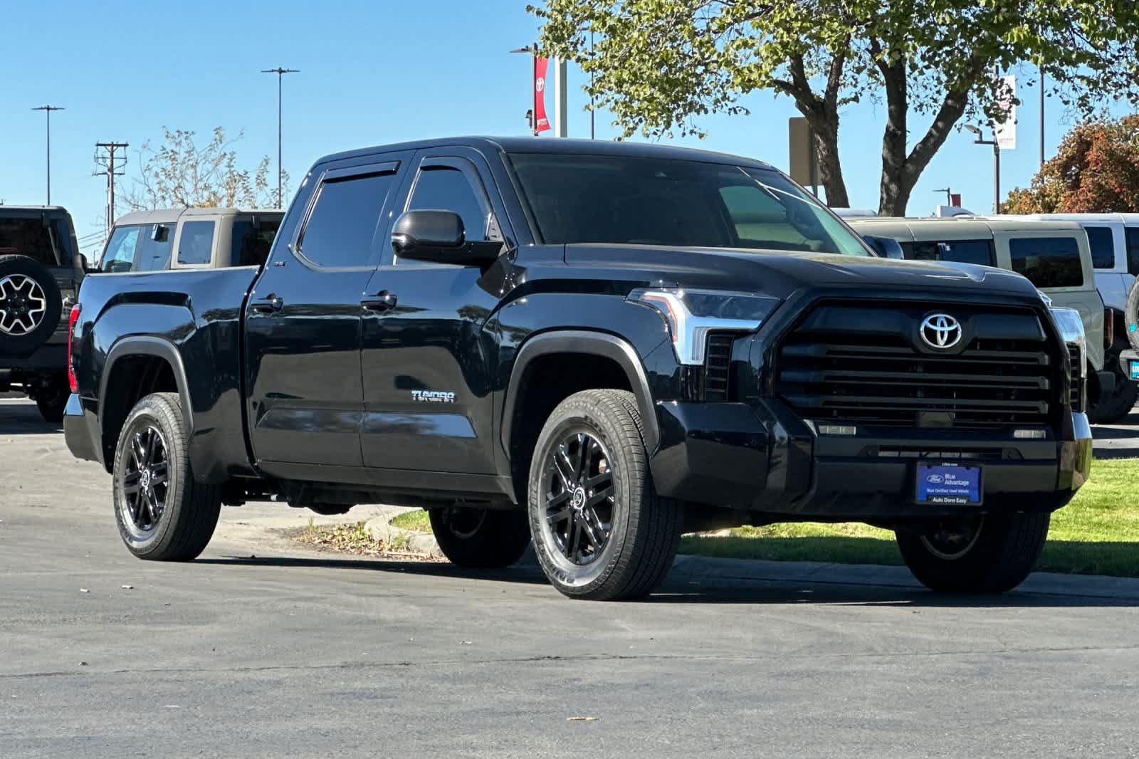 Used 2024 Toyota Tundra SR5 w/ SR5 Premium Package AWD/4WD image 9