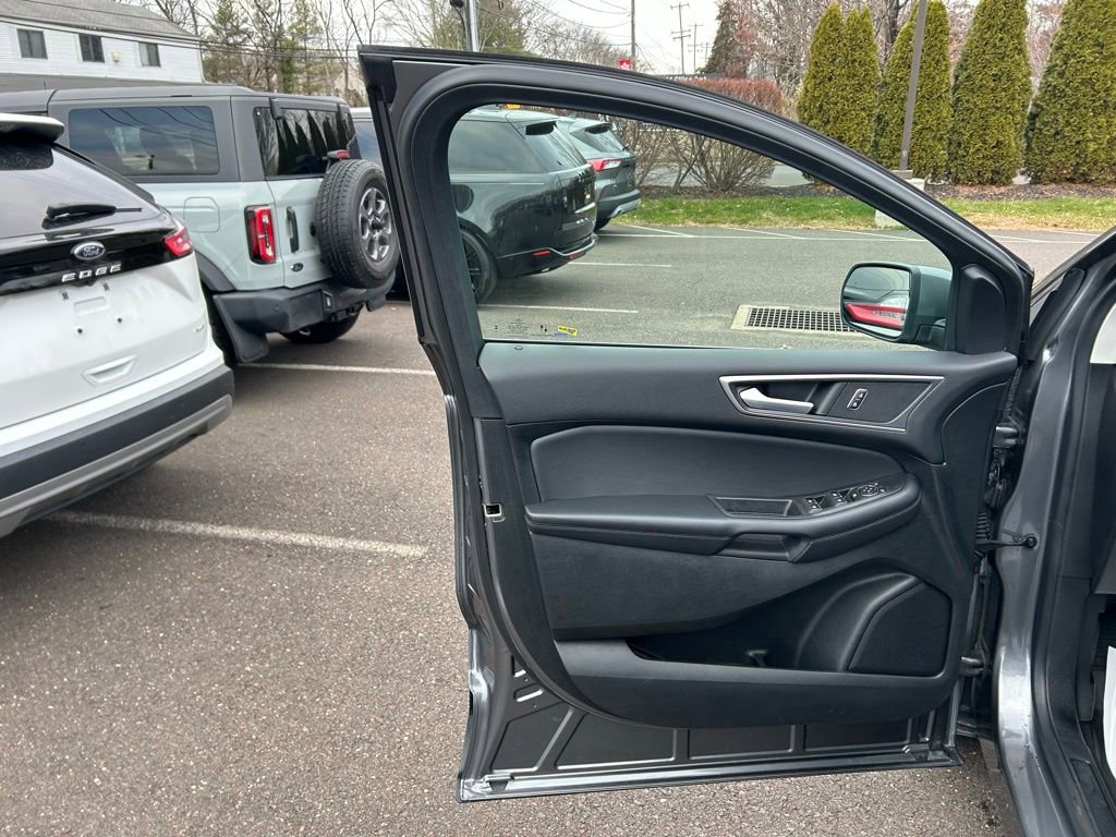 Certified 2022 Ford Edge SEL w/ Convenience Package image 13