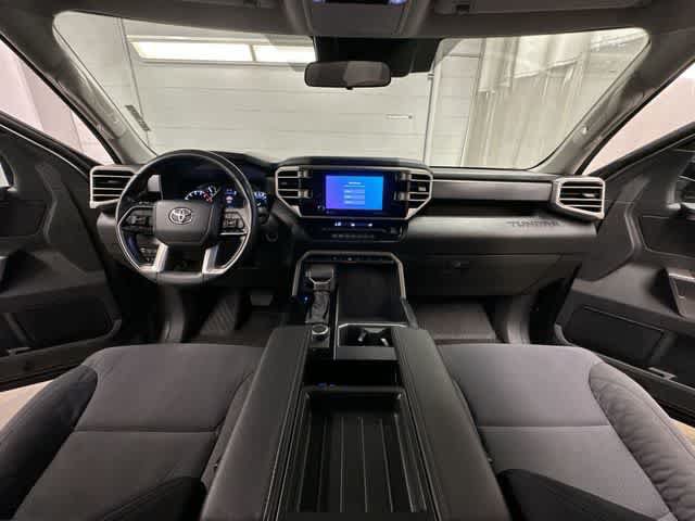 Used 2022 Toyota Tundra SR5 w/ SR5 Convenience Package AWD/4WD image 18