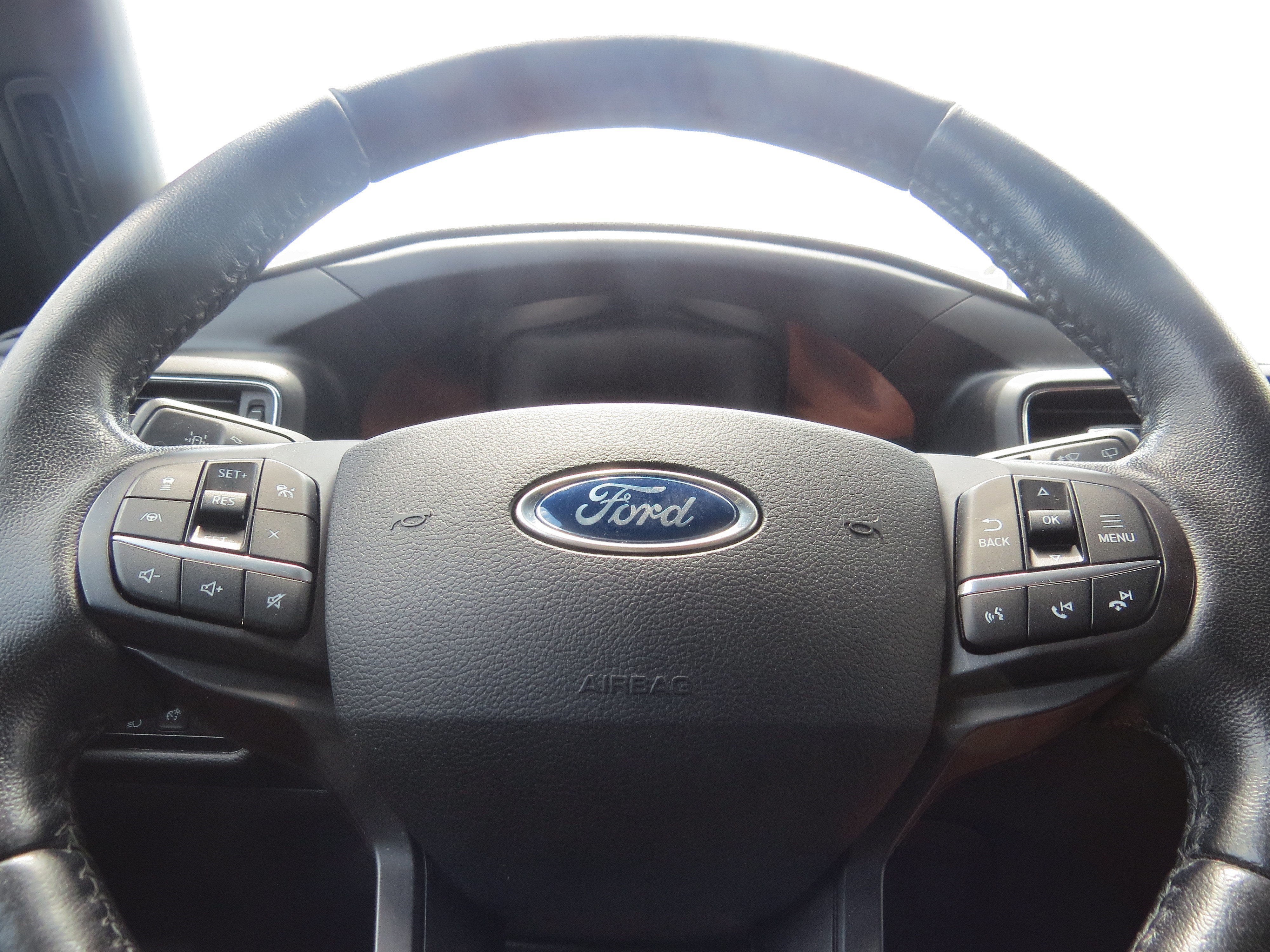 Certified 2020 Ford Explorer XLT w/ Equipment Group 202A AWD/4WD image 13