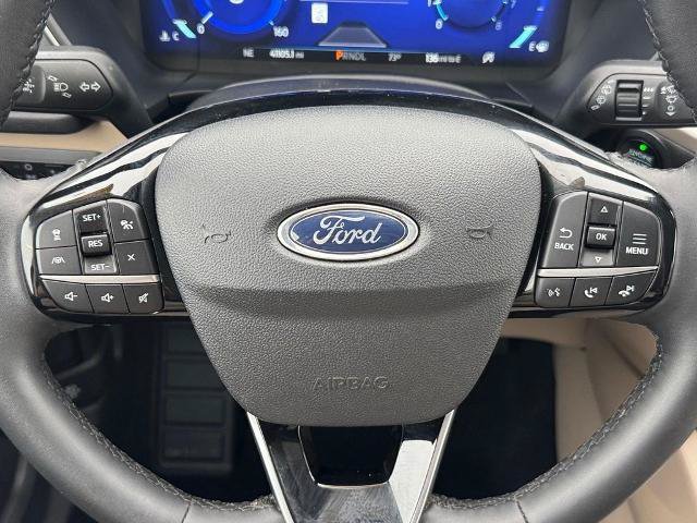 Certified 2022 Ford Escape SEL w/ Technology Package AWD/4WD image 12