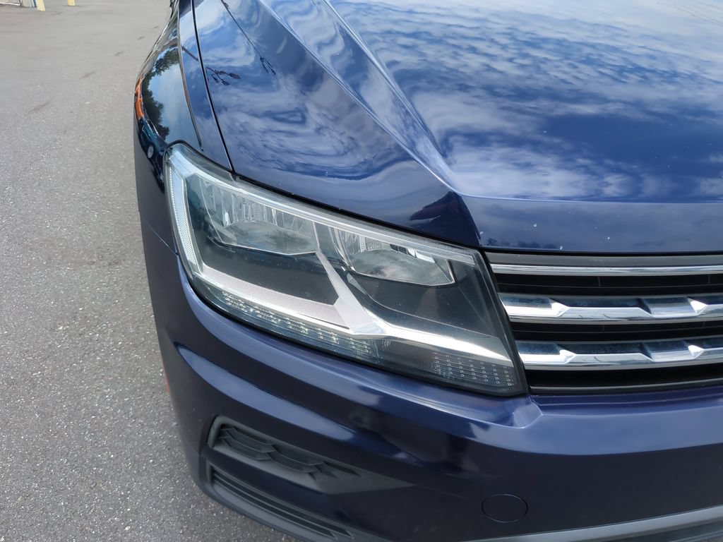 Used 2021 Volkswagen Tiguan SE FWD image 9