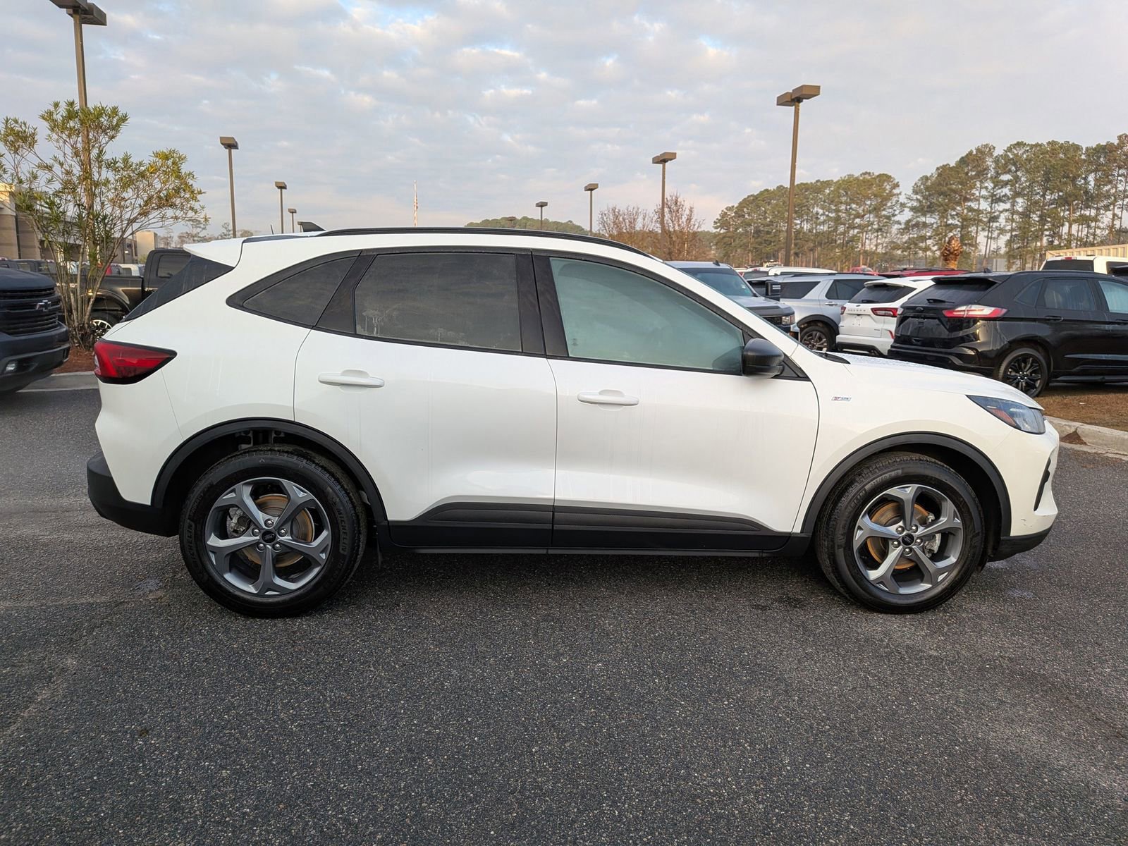 Certified 2025 Ford Escape ST-Line w/ Equipment Group 301A image 6