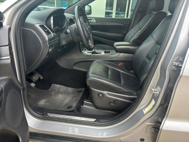 Used 2019 Jeep Grand Cherokee Limited image 11