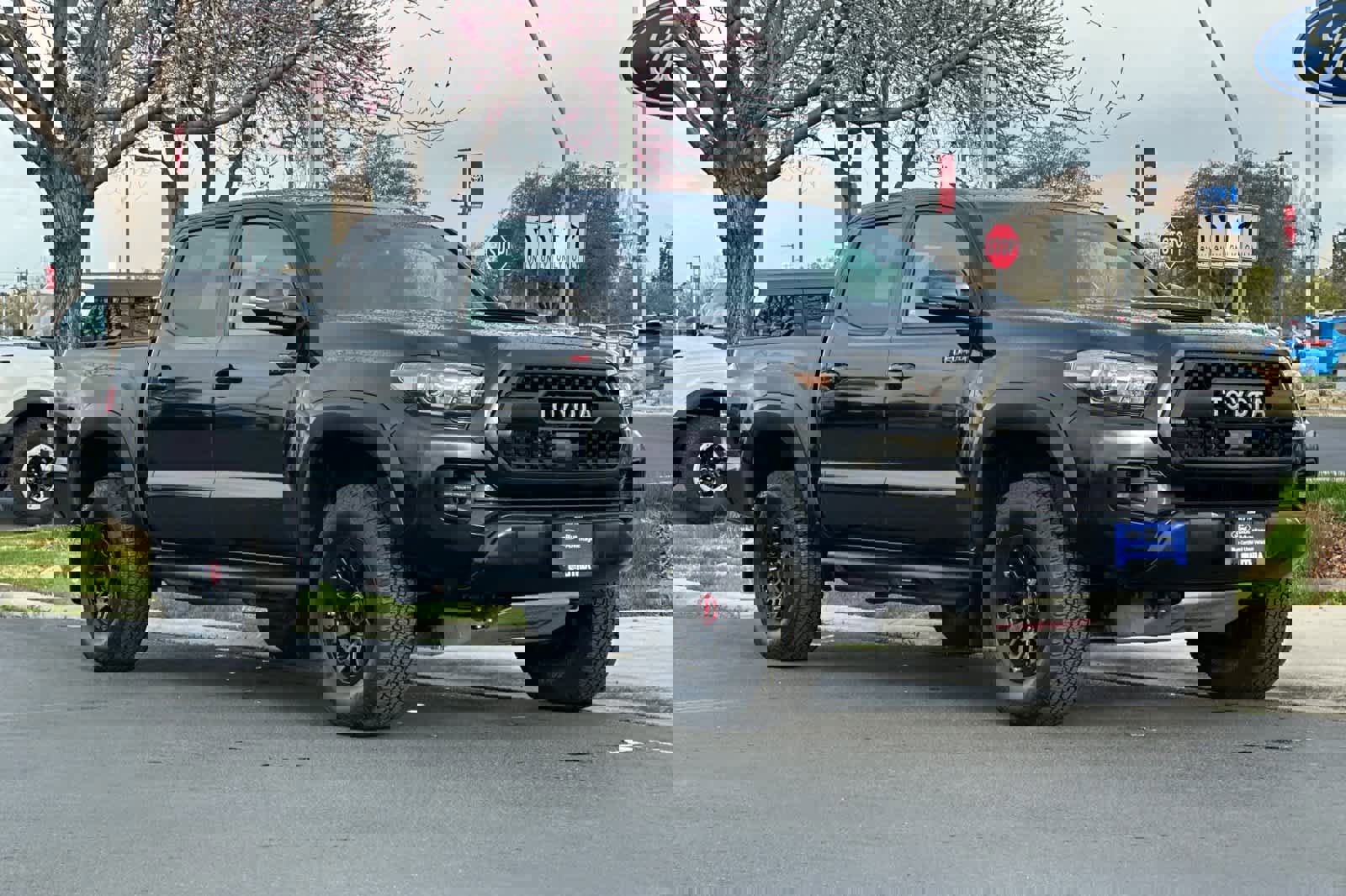 Used 2019 Toyota Tacoma TRD Pro AWD/4WD image 7