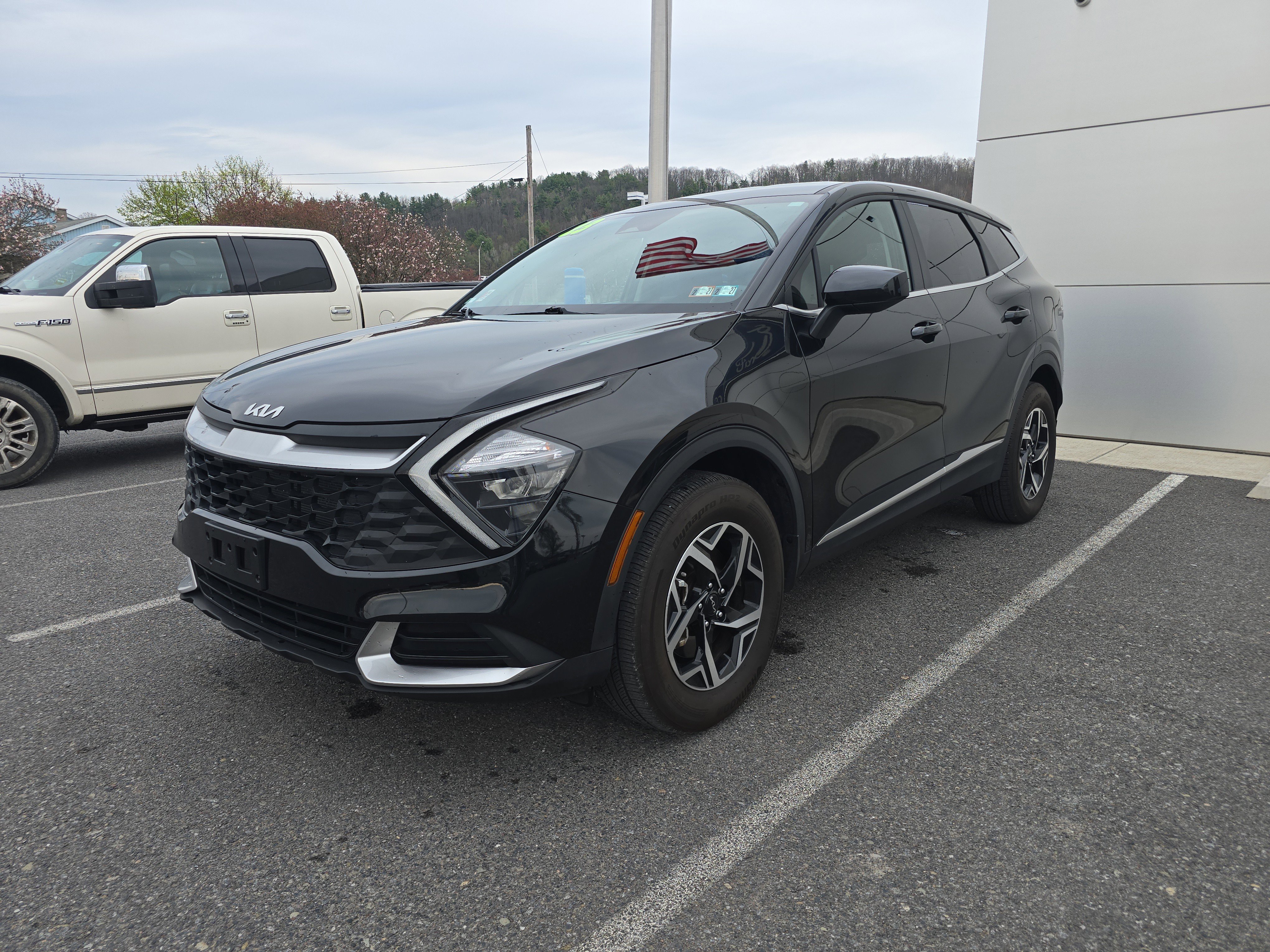 Used 2023 Kia Sportage LX AWD/4WD image 8