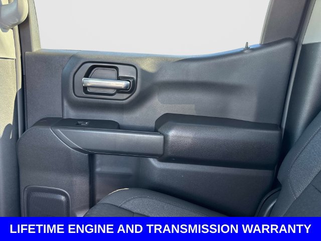 Used 2025 Chevrolet Silverado 1500 Custom Trail Boss AWD/4WD image 16