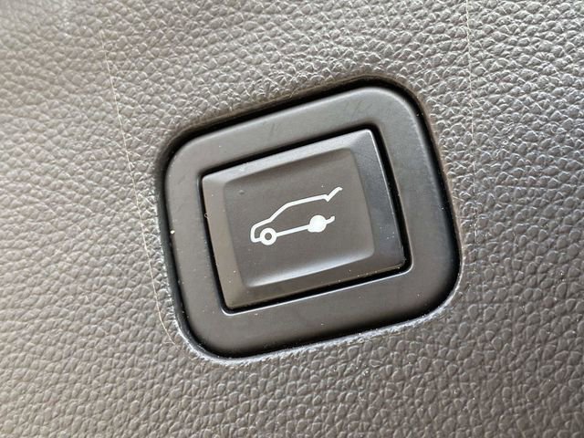 Used 2021 Buick Enclave Avenir w/ Avenir Technology Package image 15