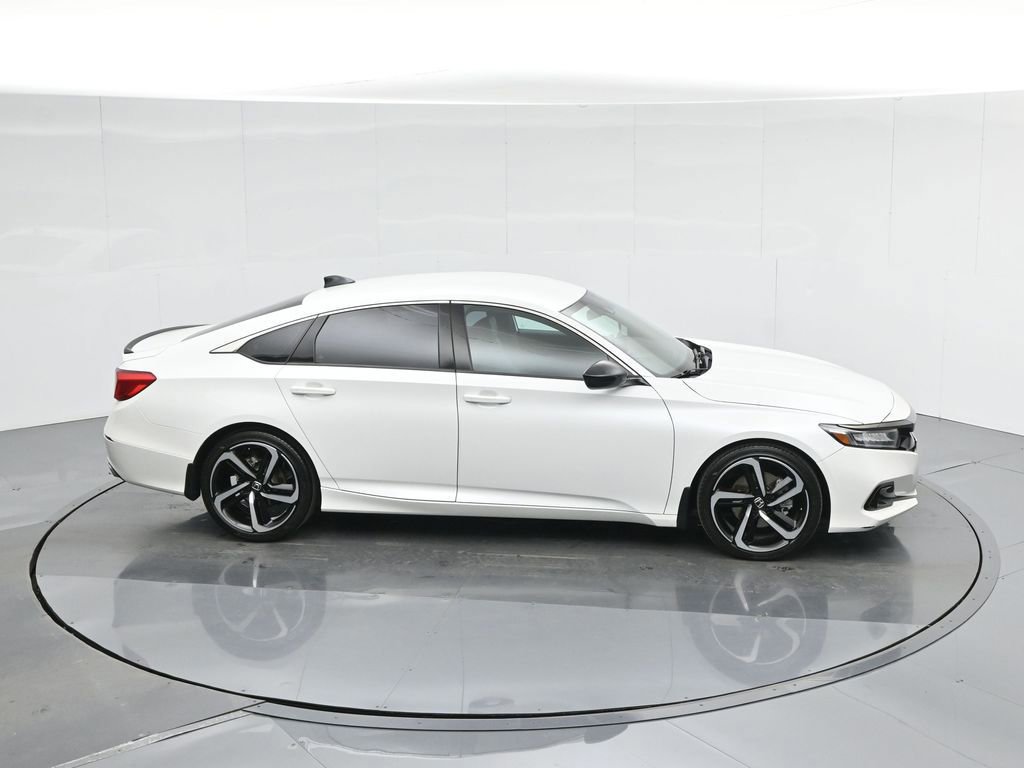 Used 2022 Honda Accord Sport image 10