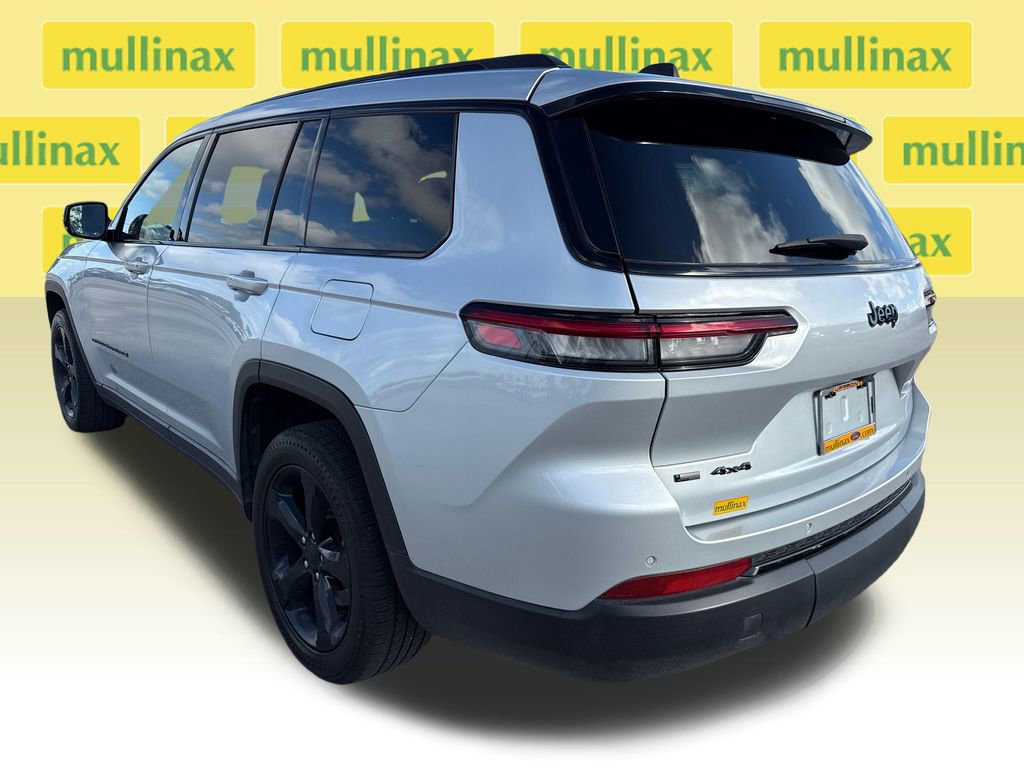 Used 2021 Jeep Grand Cherokee L Laredo image 4