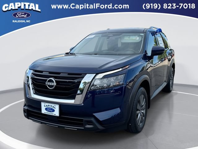 Used 2025 Nissan Pathfinder SV w/ SV Premium Package