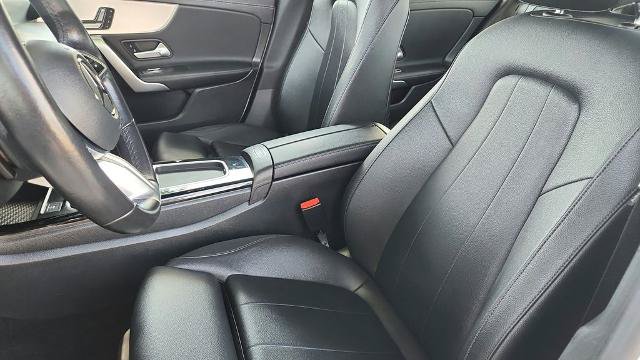 Used 2025 Mercedes-Benz CLA 250 image 11