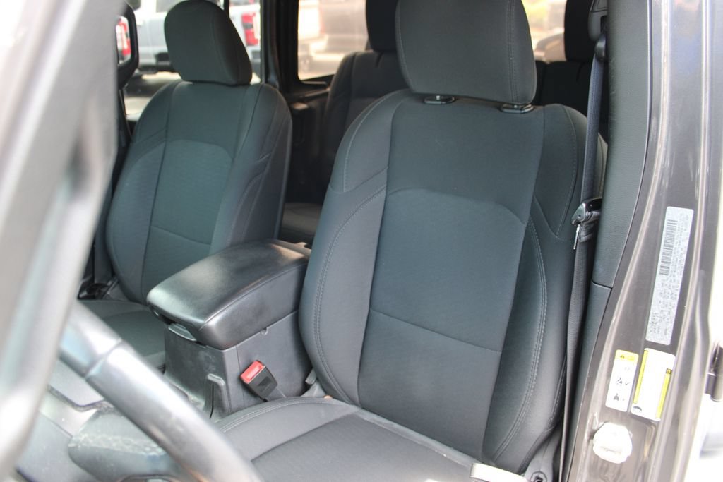 Used 2019 Jeep Wrangler Unlimited Sport S AWD/4WD image 9