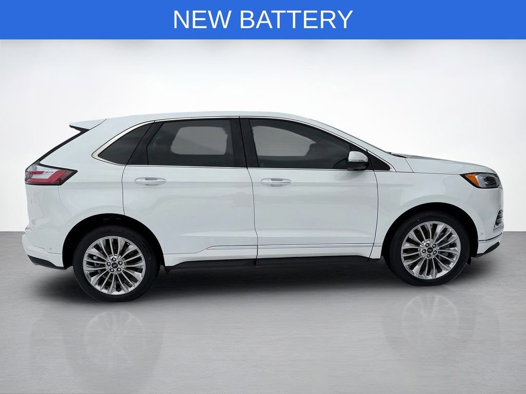 Certified 2022 Ford Edge Titanium w/ Equipment Group 301A image 6