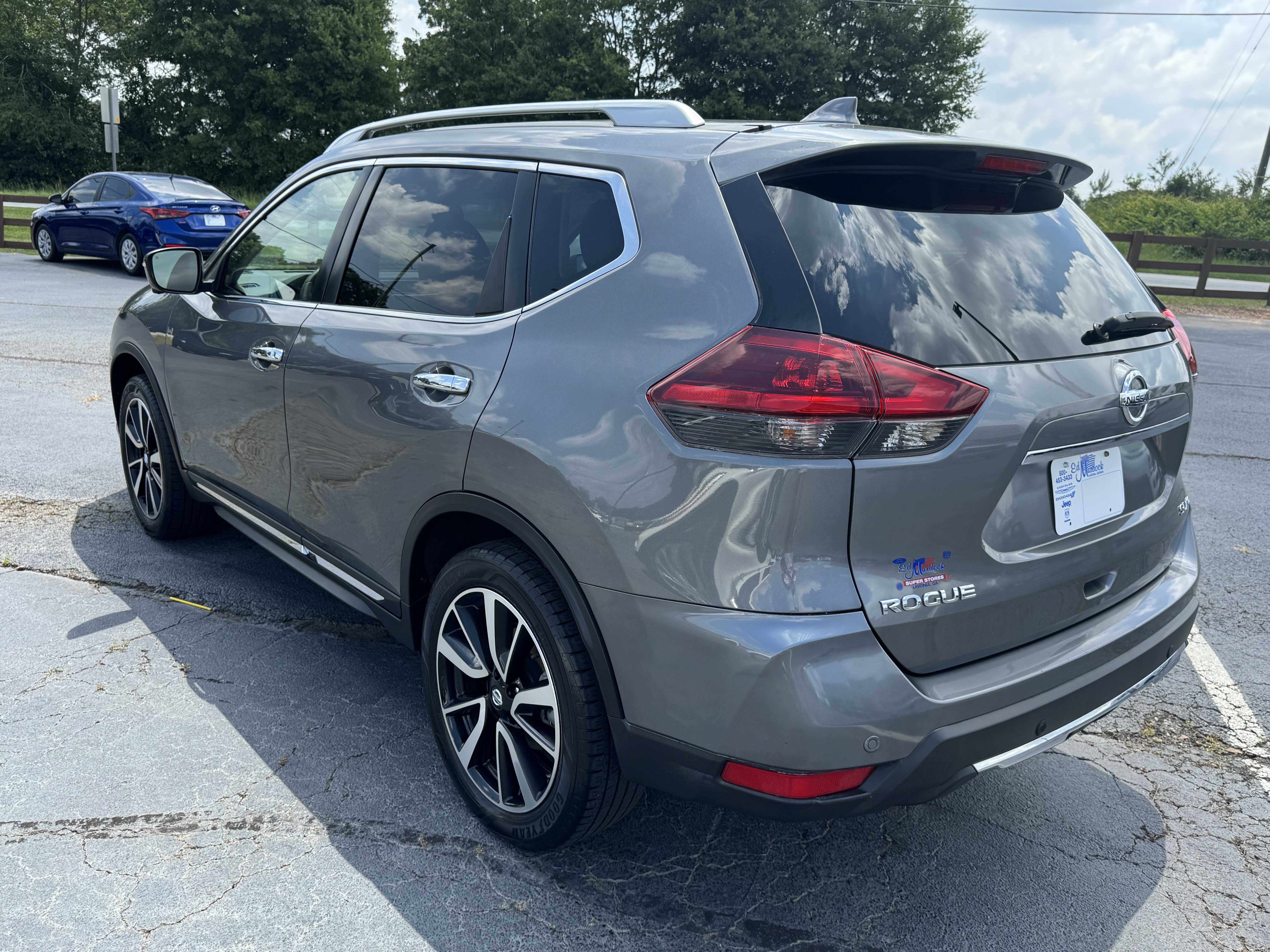 Used 2019 Nissan Rogue SL AWD/4WD image 7