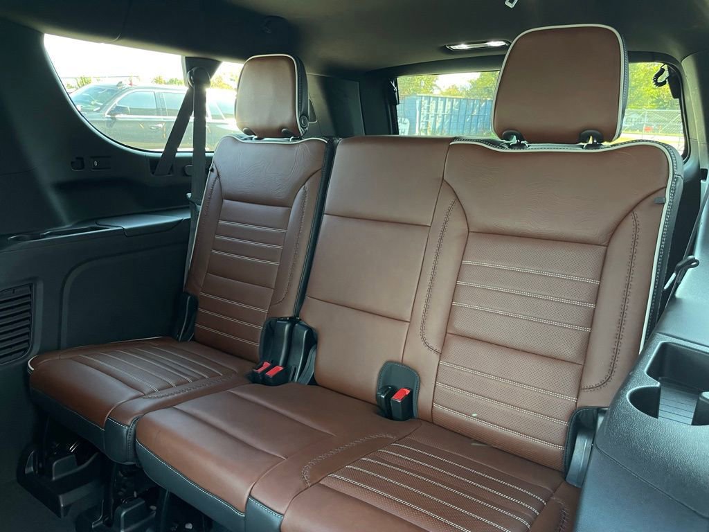 Used 2023 GMC Yukon XL Denali Ultimate image 29