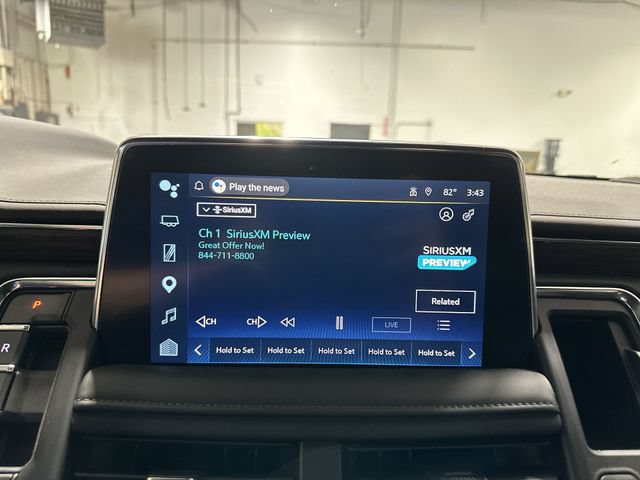 Used 2024 Chevrolet Tahoe High Country AWD/4WD image 16