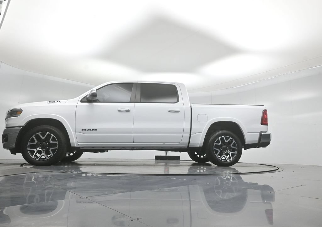 Used 2025 RAM 1500 Laramie AWD/4WD image 8