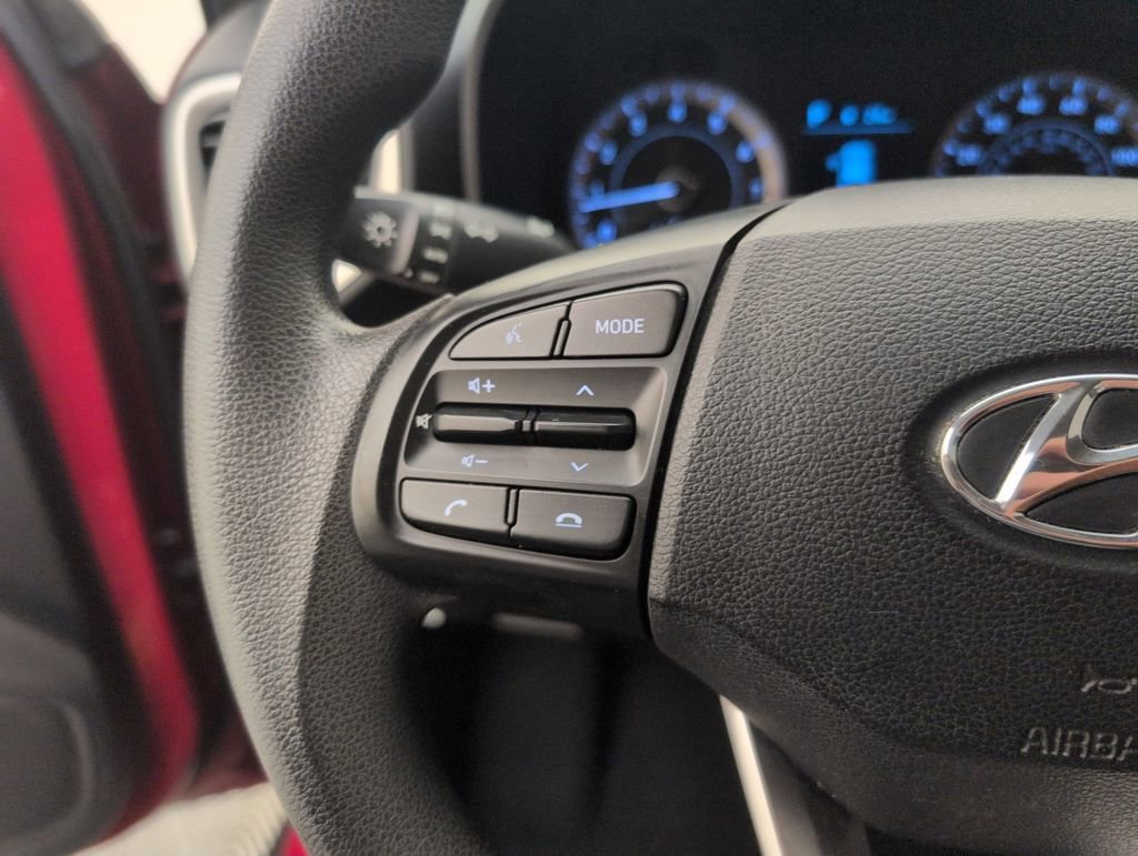 Used 2021 Hyundai Venue SE image 39