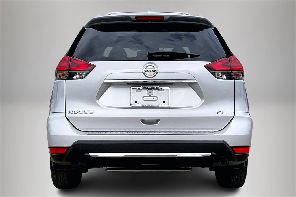 Used 2017 Nissan Rogue SL w/ SL Premium Package image 3