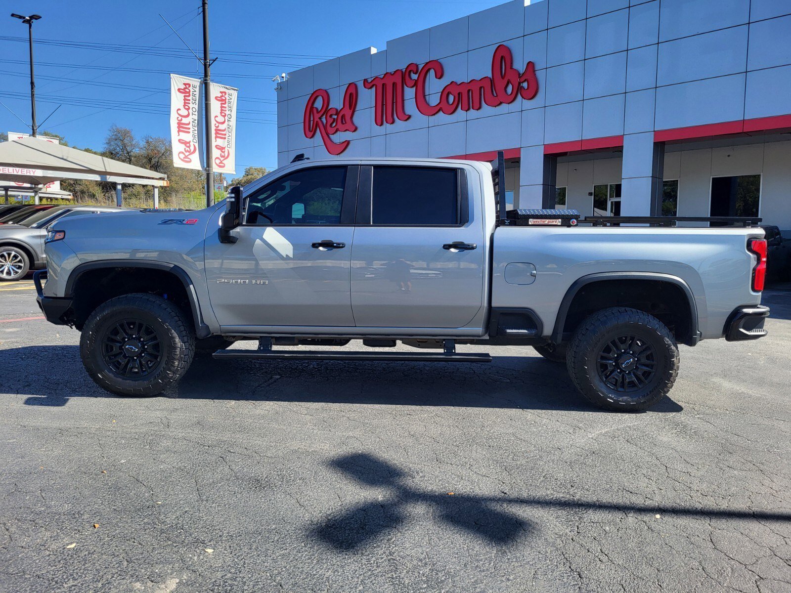 Used 2025 Chevrolet Silverado 2500 ZR2 w/ Technology Package image 7
