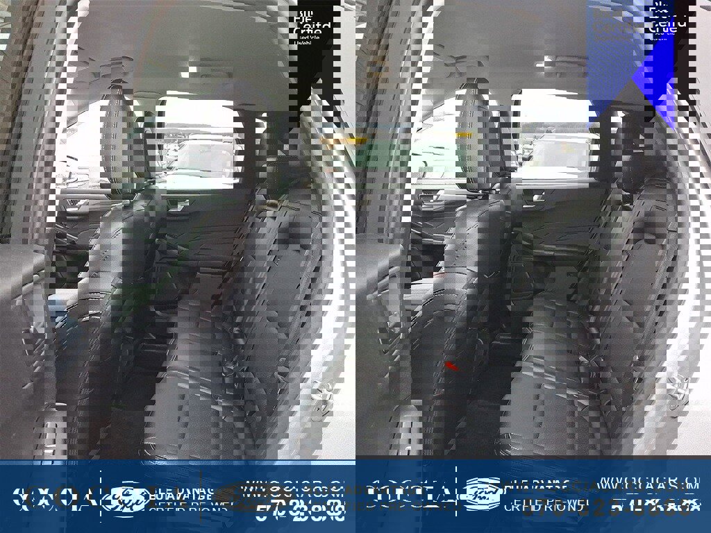 Certified 2022 Ford Escape Titanium image 10