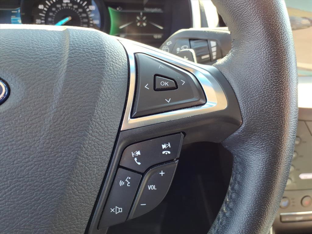 Certified 2020 Ford Edge Titanium w/ Equipment Group 301A image 18