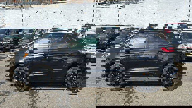 Certified 2024 Ford Edge ST-Line image 2