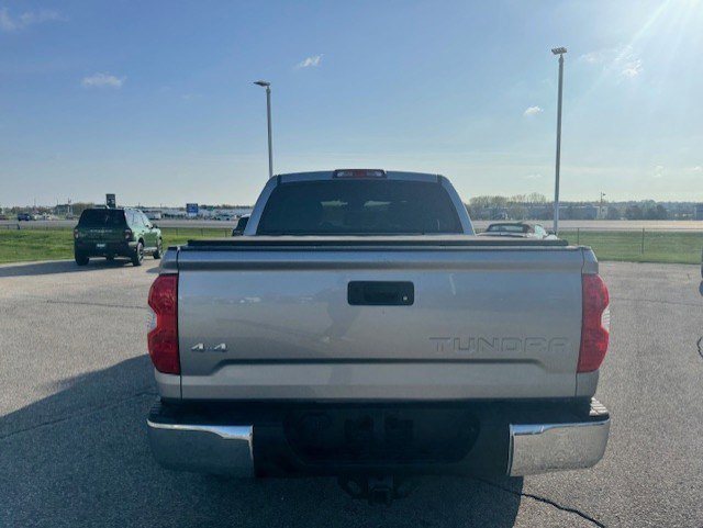 Used 2018 Toyota Tundra SR5 w/ SR5 Upgrade Package AWD/4WD image 8