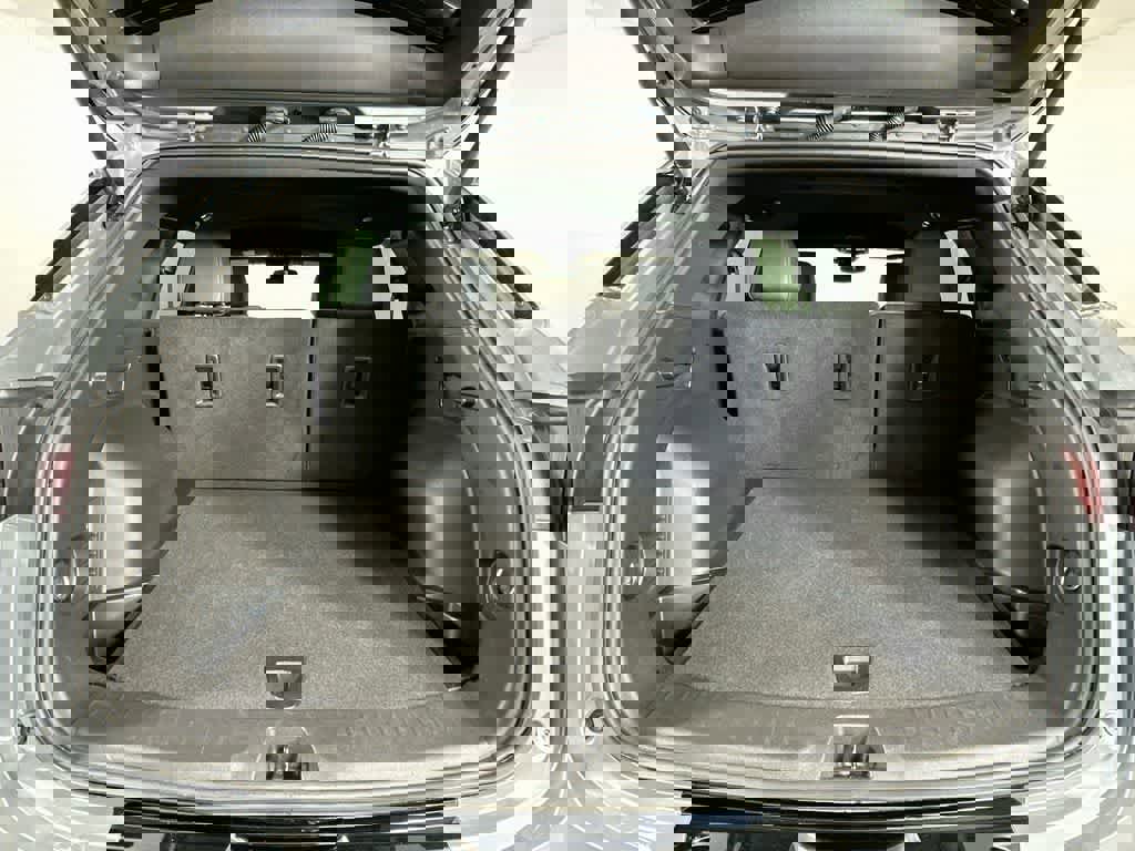 Used 2025 Chevrolet Blazer RS image 24