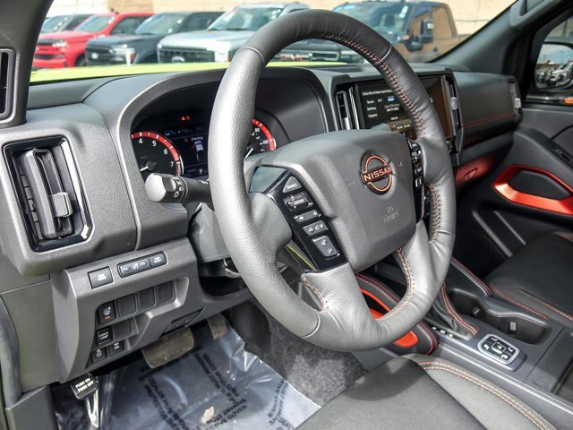 Used 2026 Nissan Frontier PRO-4X w/ Tow Package AWD/4WD image 14