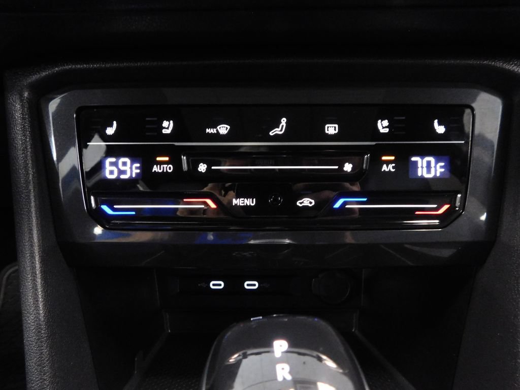 Used 2022 Volkswagen Tiguan SEL R-Line AWD/4WD image 28