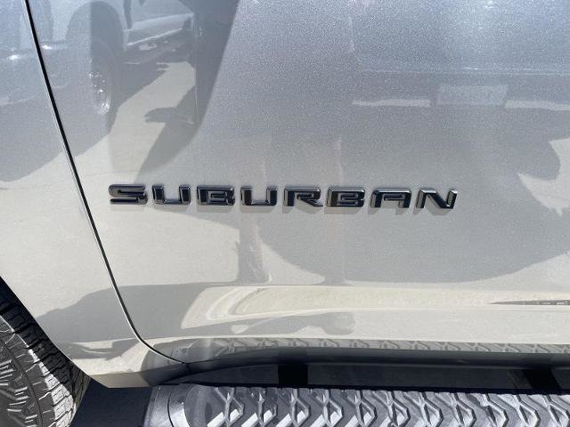 Used 2025 Chevrolet Suburban Z71 AWD/4WD image 40