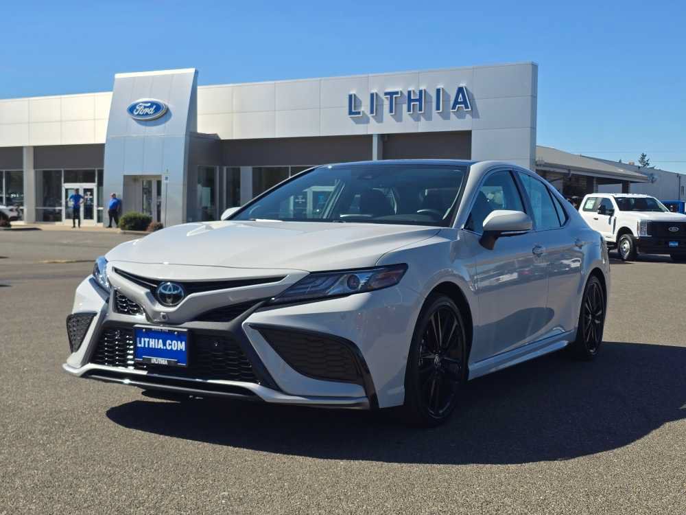 Used 2023 Toyota Camry XSE w/ Navigation Package FWD image 1
