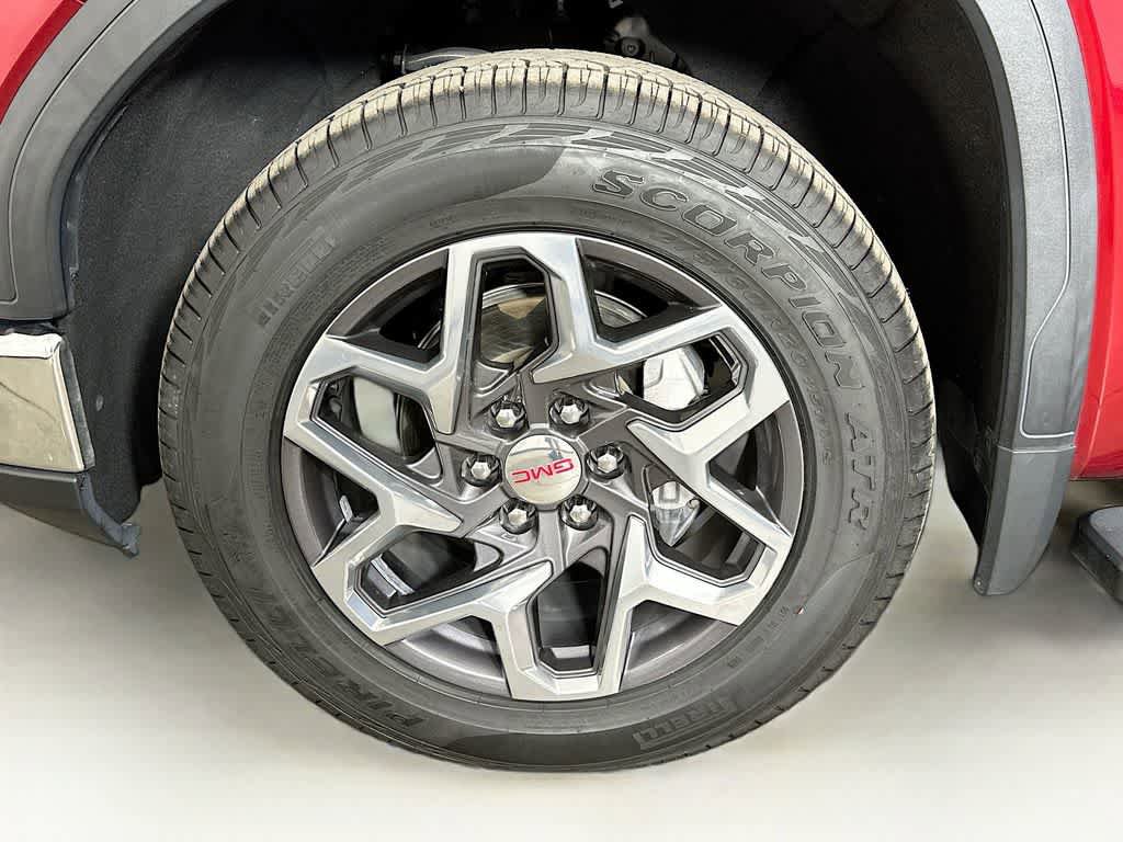 Used 2022 GMC Sierra 1500 SLT w/ SLT Premium Plus Package AWD/4WD image 8