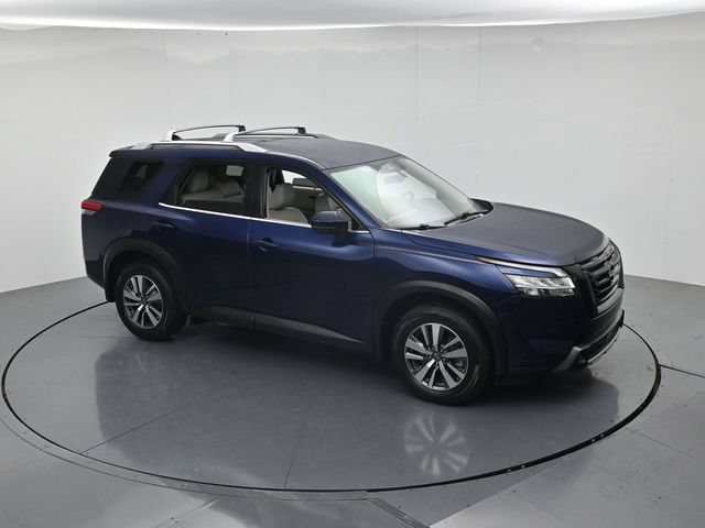 Used 2023 Nissan Pathfinder SL FWD image 45