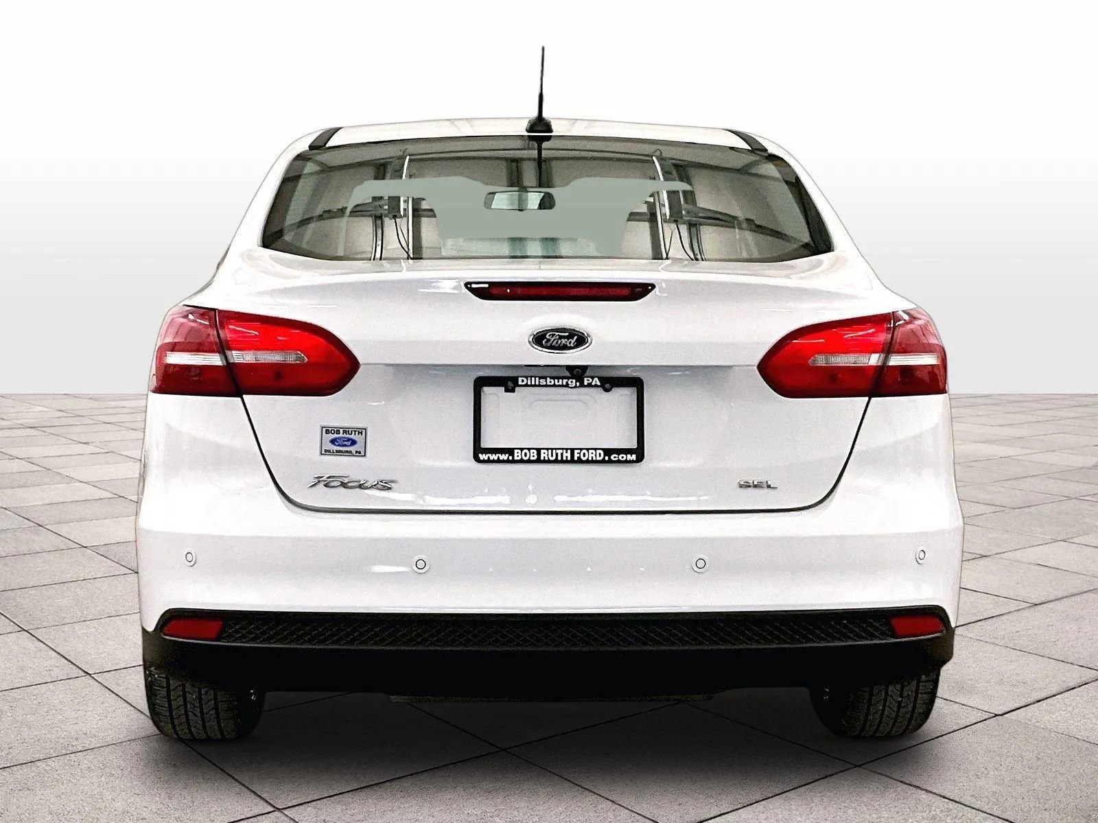 Certified 2018 Ford Focus SEL FWD image 4