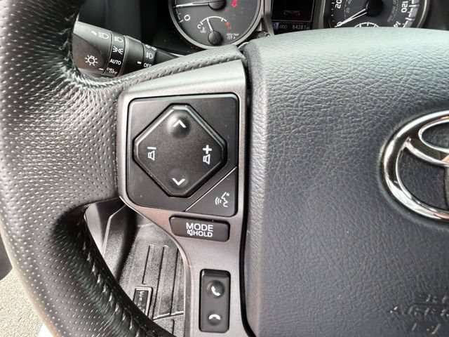 Used 2017 Toyota Tacoma TRD Pro AWD/4WD image 33