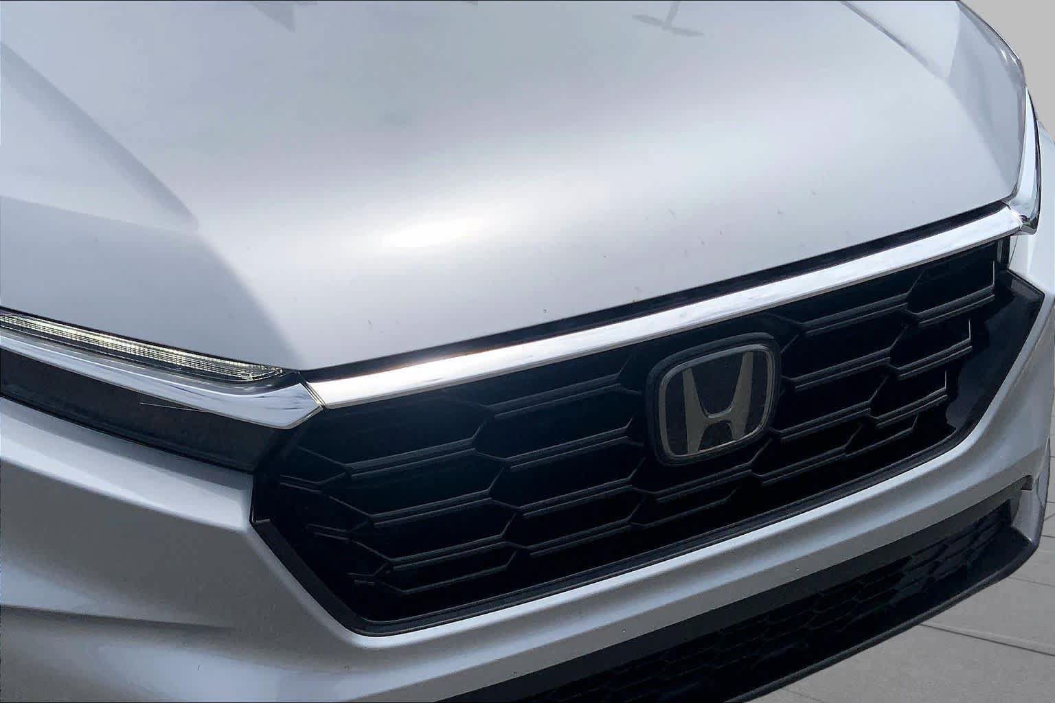 Used 2024 Honda CR-V EX image 29