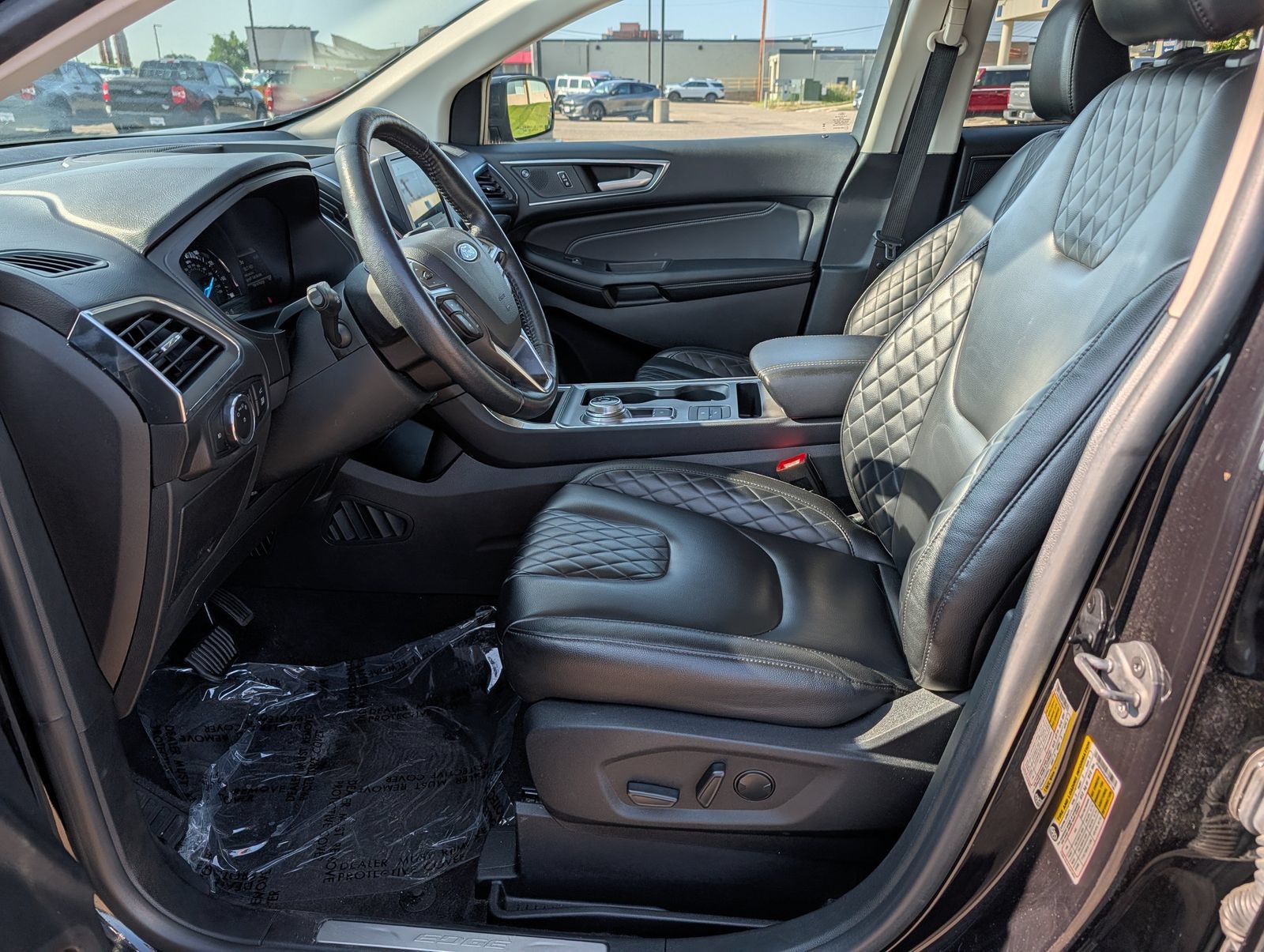 Certified 2023 Ford Edge Titanium AWD/4WD image 15