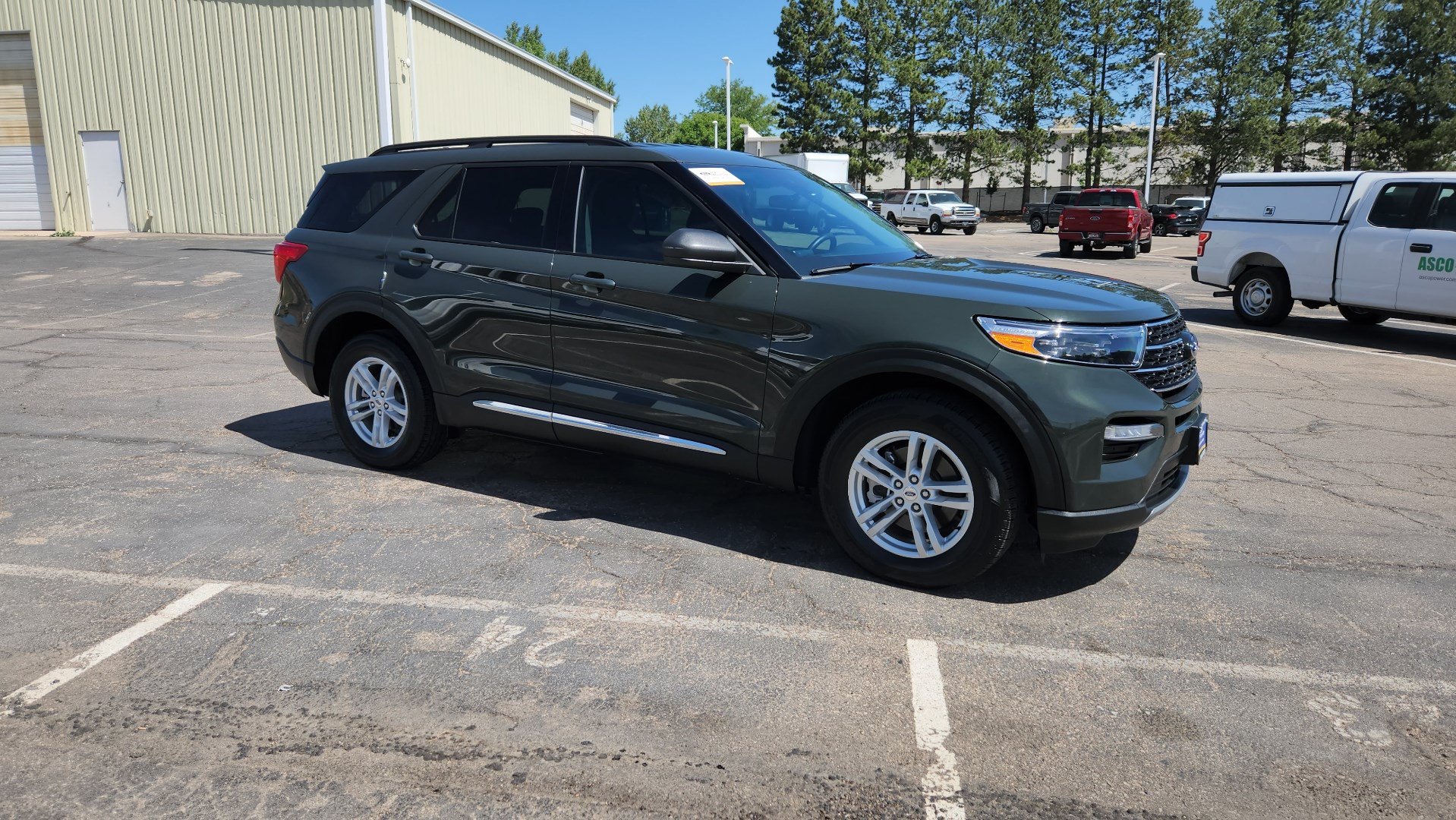 Certified 2023 Ford Explorer XLT w/ Equipment Group 202A AWD/4WD image 14