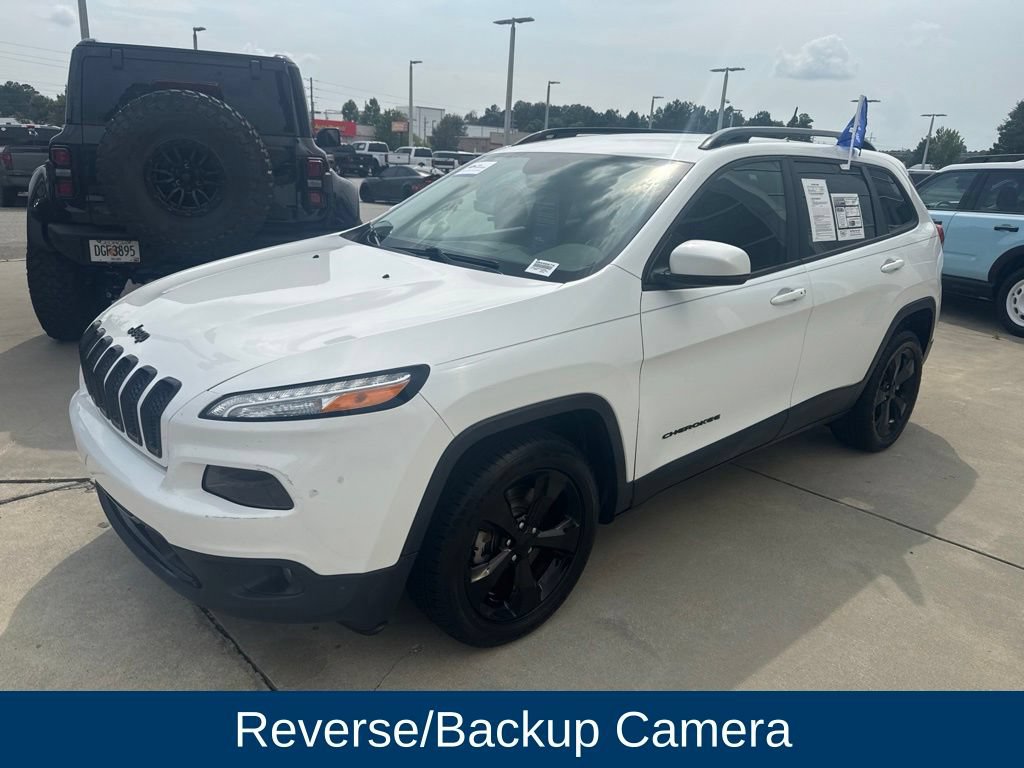 Used 2017 Jeep Cherokee Limited FWD video 3