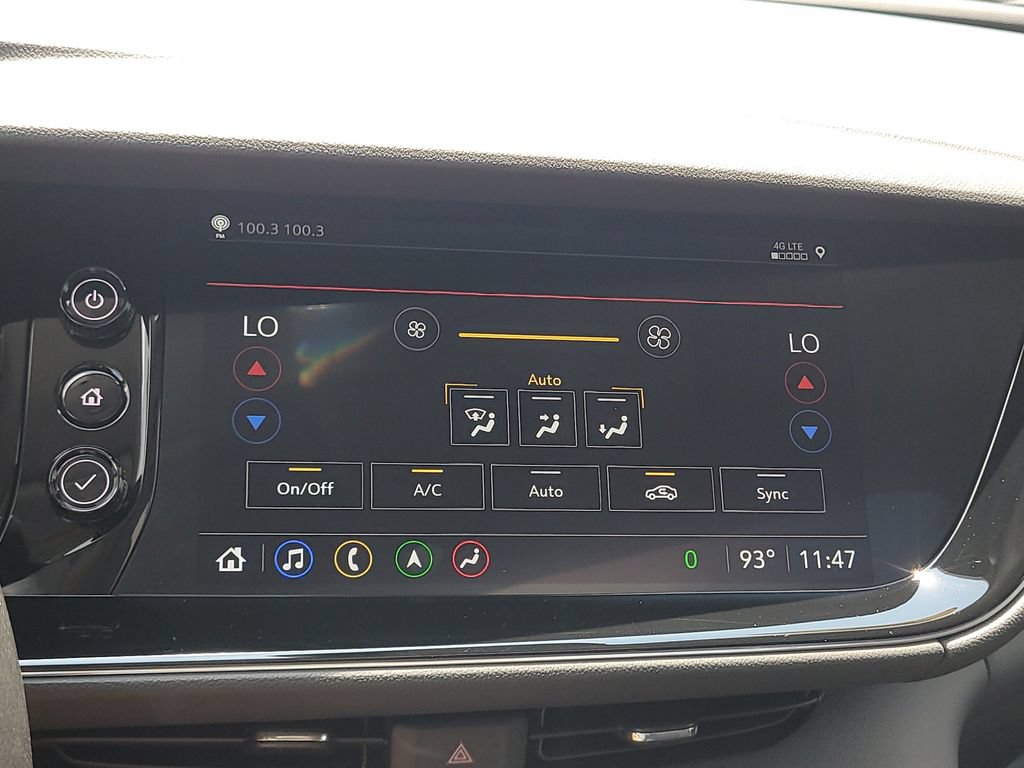 Used 2023 Buick Envision Avenir AWD/4WD image 23