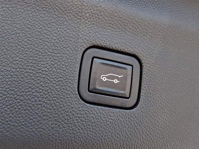 Used 2020 Buick Enclave Essence w/ Sound and Sites Package AWD/4WD image 30