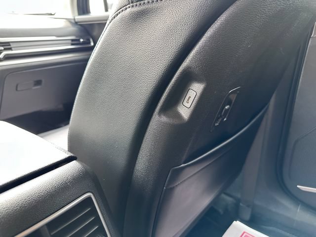 Used 2024 Kia Sportage EX AWD/4WD image 9