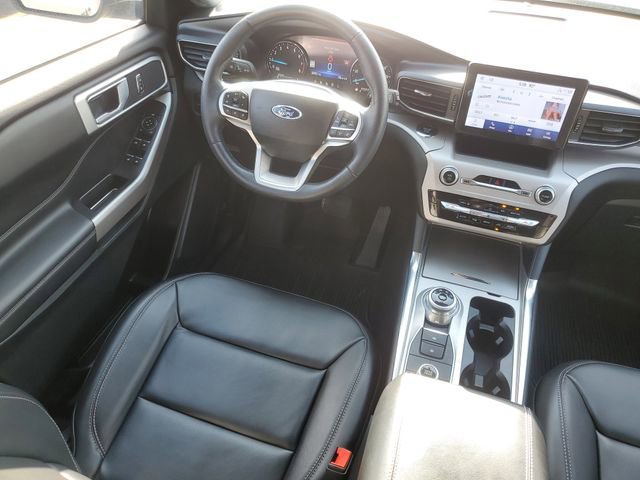 Certified 2023 Ford Explorer XLT w/ Equipment Group 202A AWD/4WD image 31