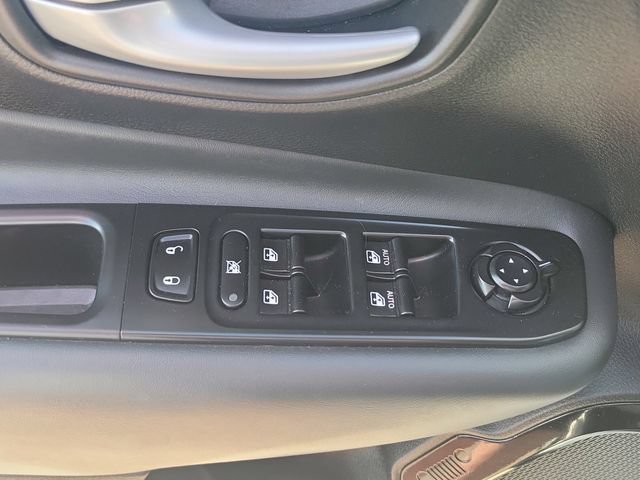 Used 2023 Jeep Renegade Altitude AWD/4WD image 26
