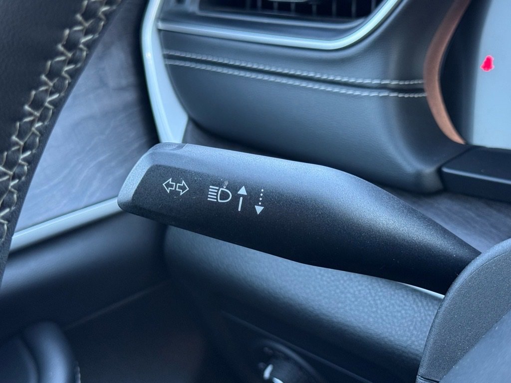 Used 2024 Jeep Grand Cherokee Limited image 21